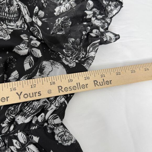 Skull Rose Floral Goth Dress Womens 1XL Black V Neck Short Sleeve Gothic Sheet - Picture 7 of 8